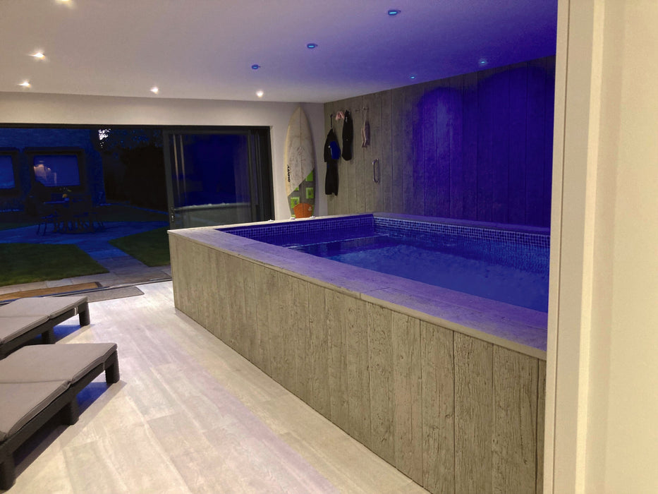 UltraSwim Resistance Plunge Pool Complete With Aquagem Counter Current System