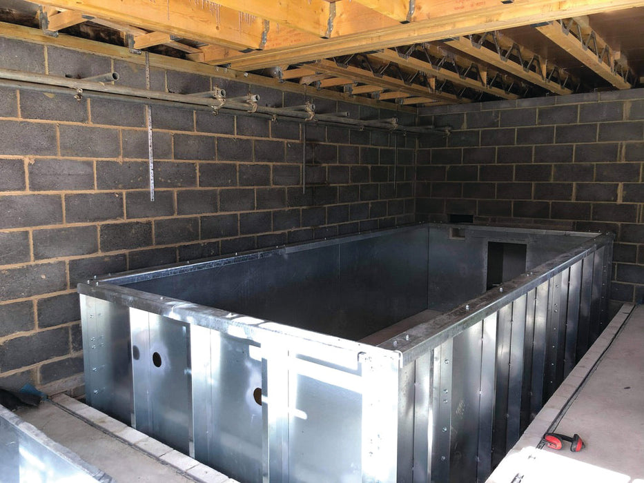 UltraSwim Resistance Plunge Pool Complete With Aquagem Counter Current System