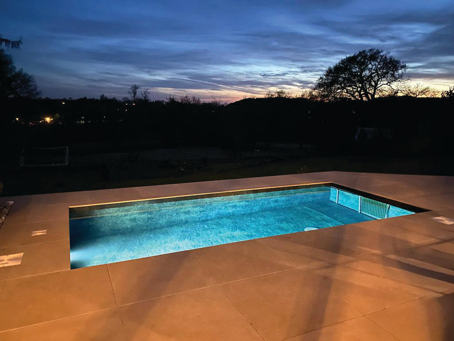 UltraSwim Resistance Plunge Pool Complete With Aquagem Counter Current System